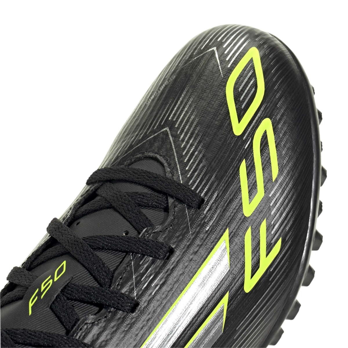 product/a/d/adidas_ji0025_7_footwear_photography_detail_view_1_white-nw091625.jpg