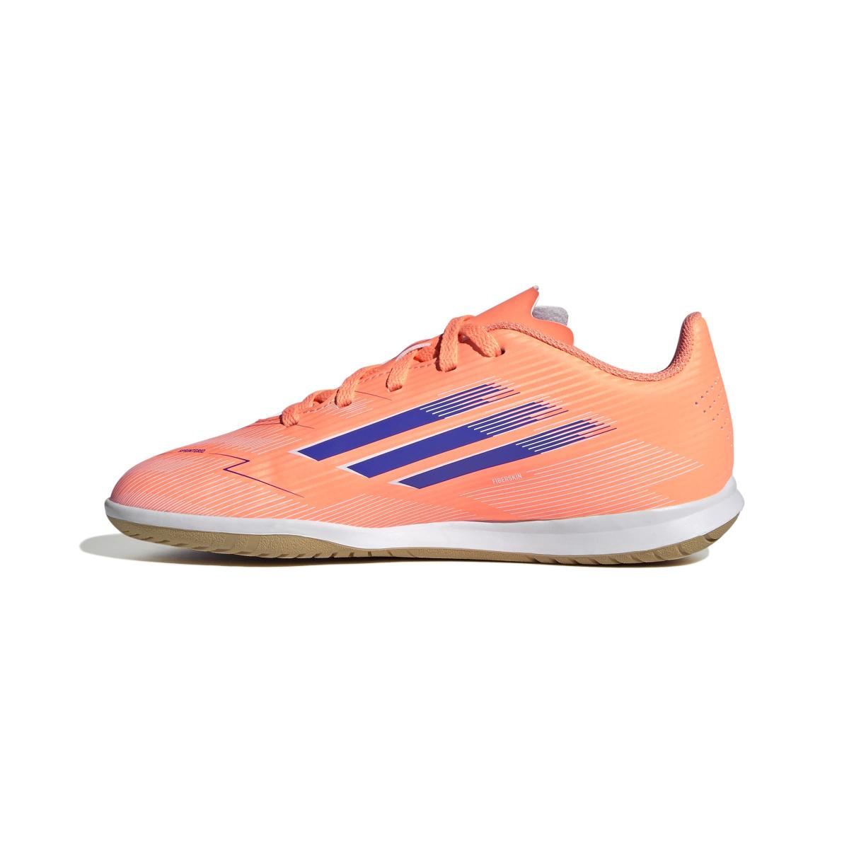 product/a/d/adidas_ji0041_4_footwear_photography_side_medial_center_view_white-nw091625.jpg