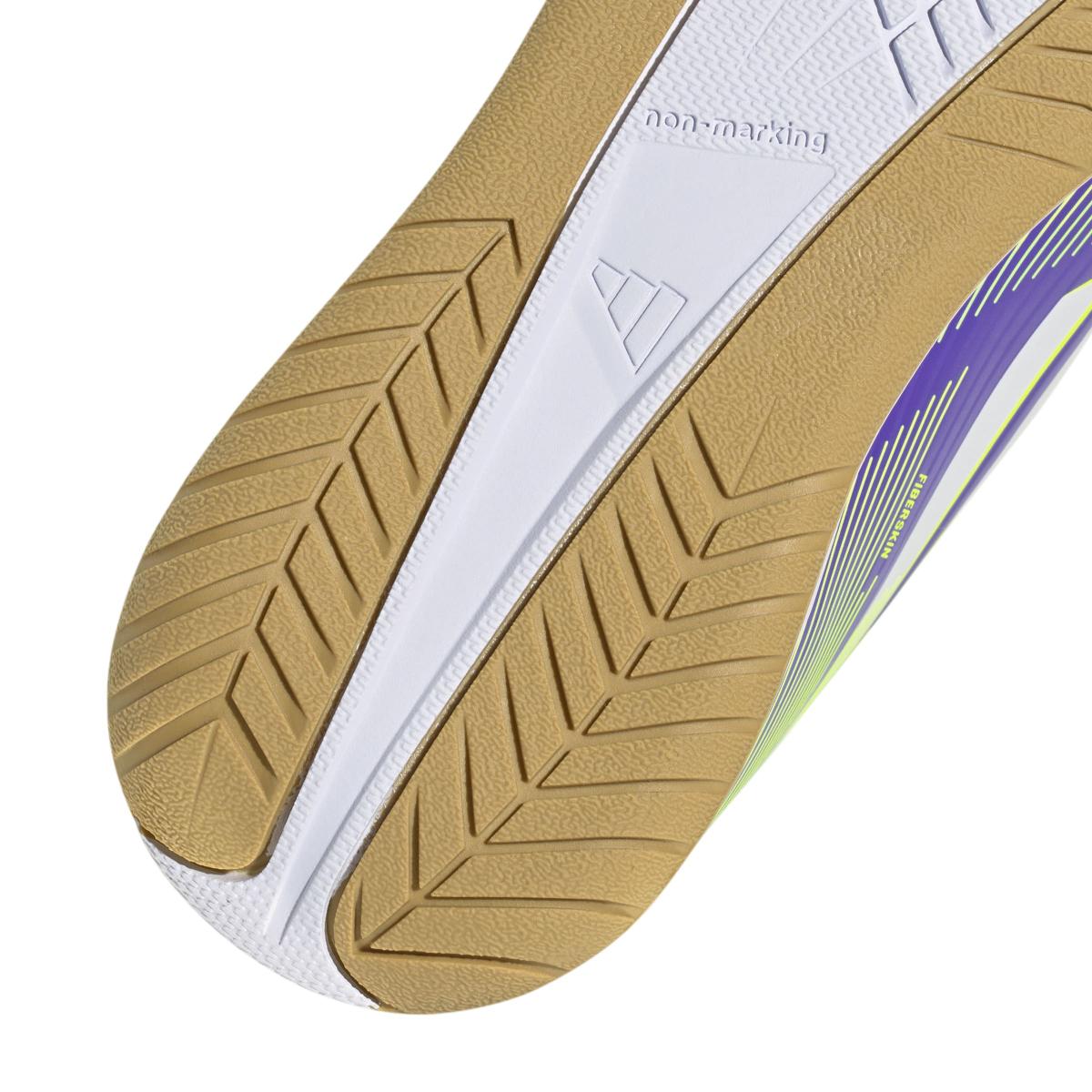 product/a/d/adidas_ji0042_8_footwear_photography_detail_view_2_white-nw091625.jpg