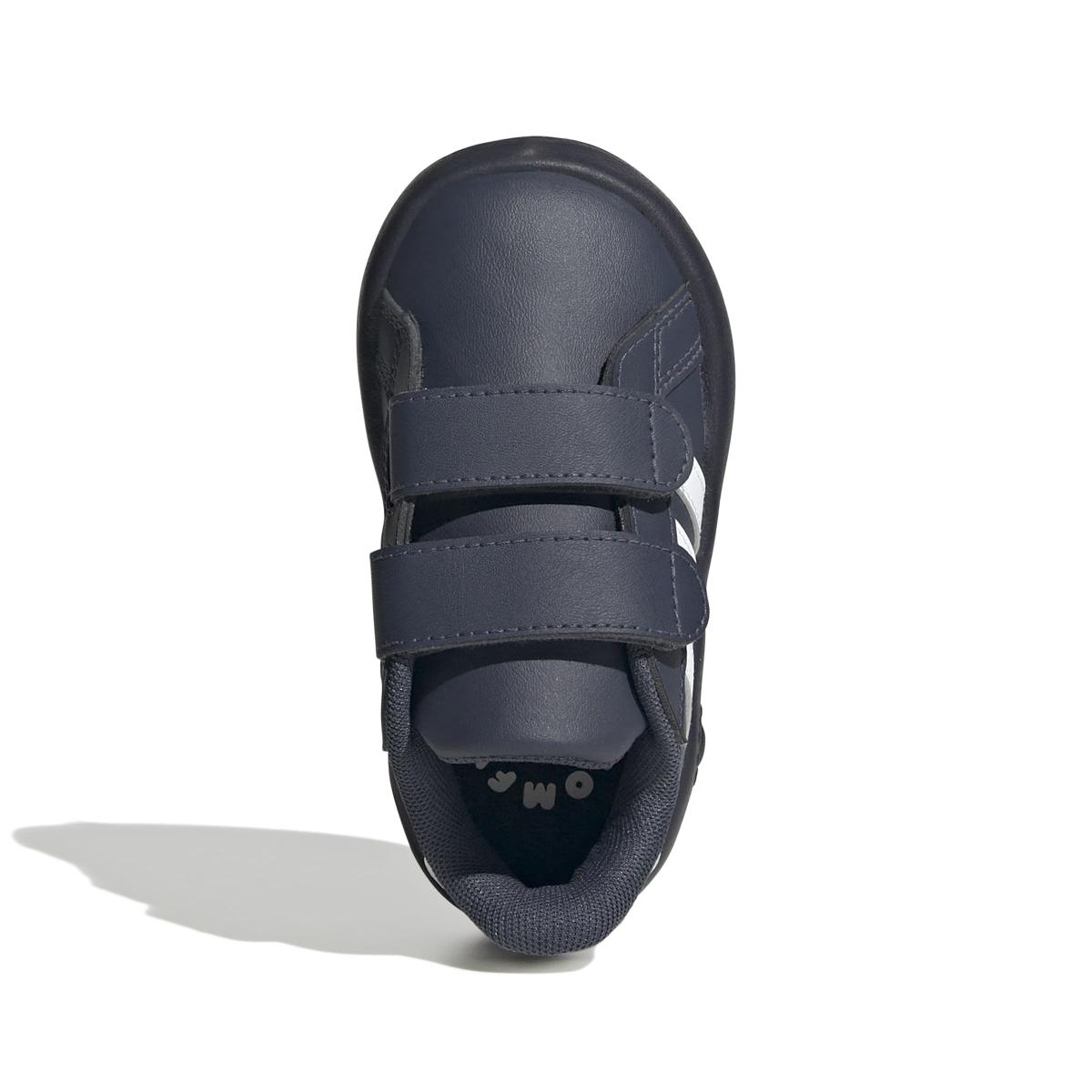 product/a/d/adidas_ji0980_3_footwear_photography_top_portrait_view_white-nw091625.jpg