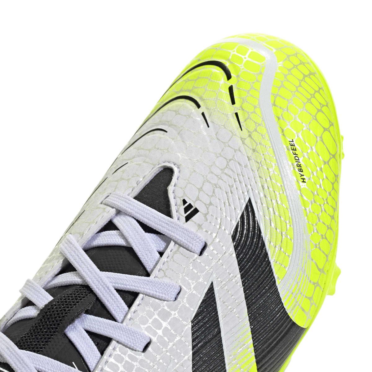 product/a/d/adidas_ji1125_7_footwear_photography_detail_view_1_white-nw091625.jpg