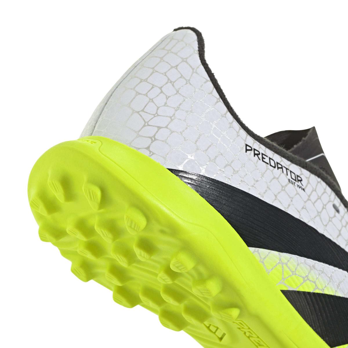 product/a/d/adidas_ji1149_7_footwear_photography_detail_view_1_white-nw091625.jpg
