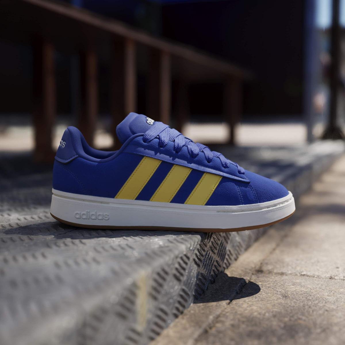 product/a/d/adidas_ji1714_16_footwear_photography_heromrktng_view_3-nw091625.jpg