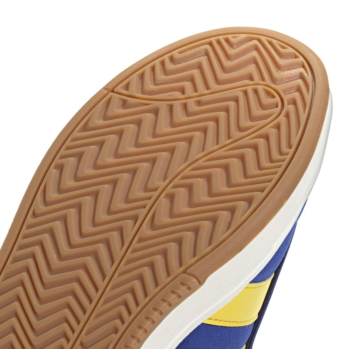 product/a/d/adidas_ji1714_9_footwear_photography_detail_view_2_white-nw091625.jpg