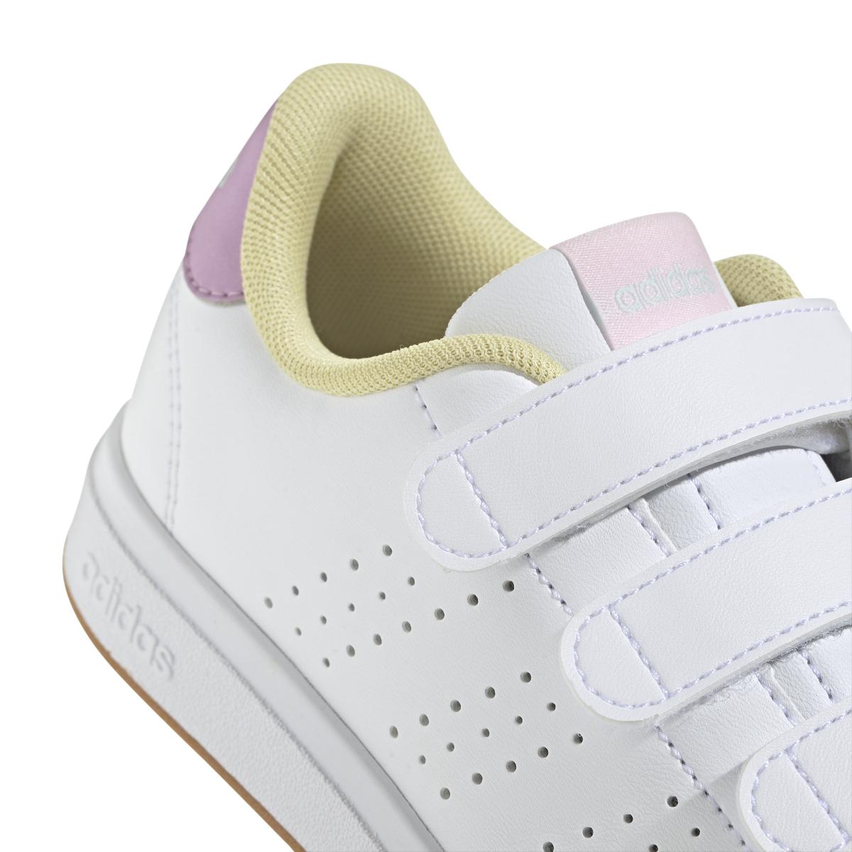 product/a/d/adidas_ji4195_9_footwear_photography_detail_view_2_white-nw091625.jpg