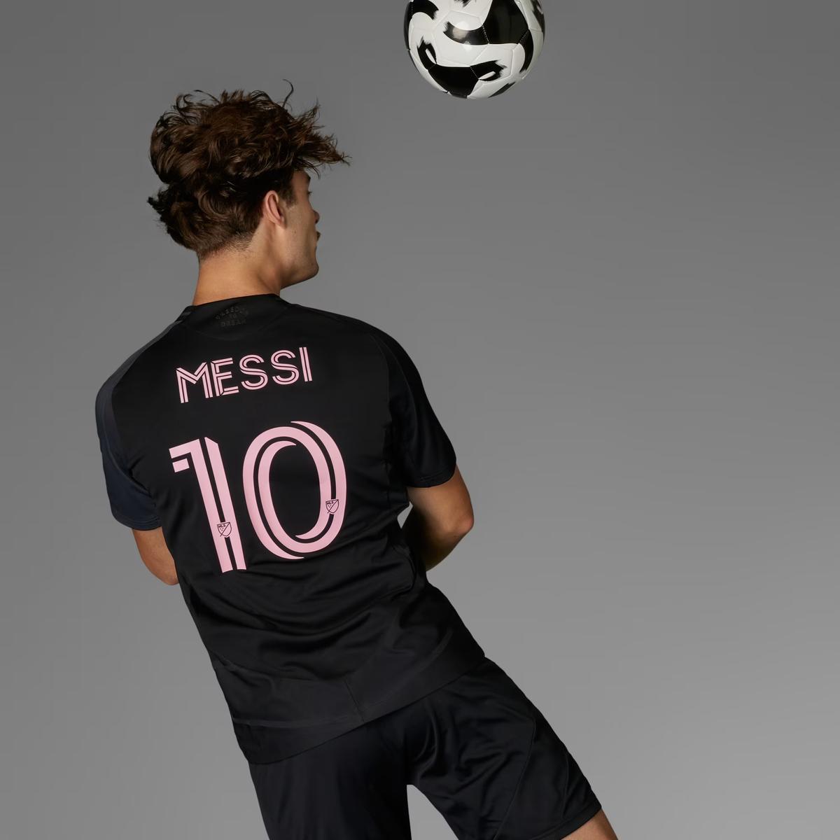 product/a/d/adidas_ji6822_black_5.jpg
