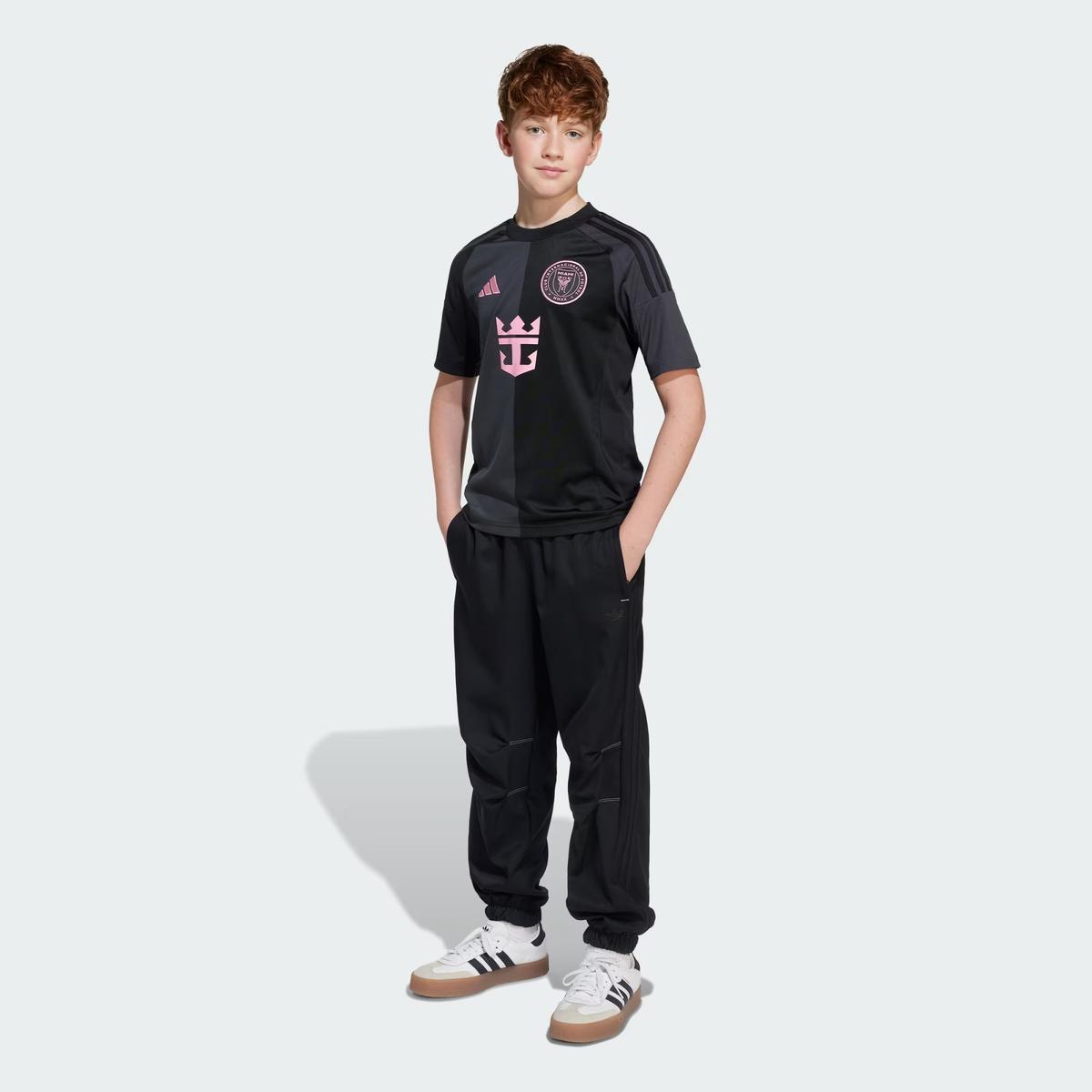 product/a/d/adidas_ji9123_black_5.jpg