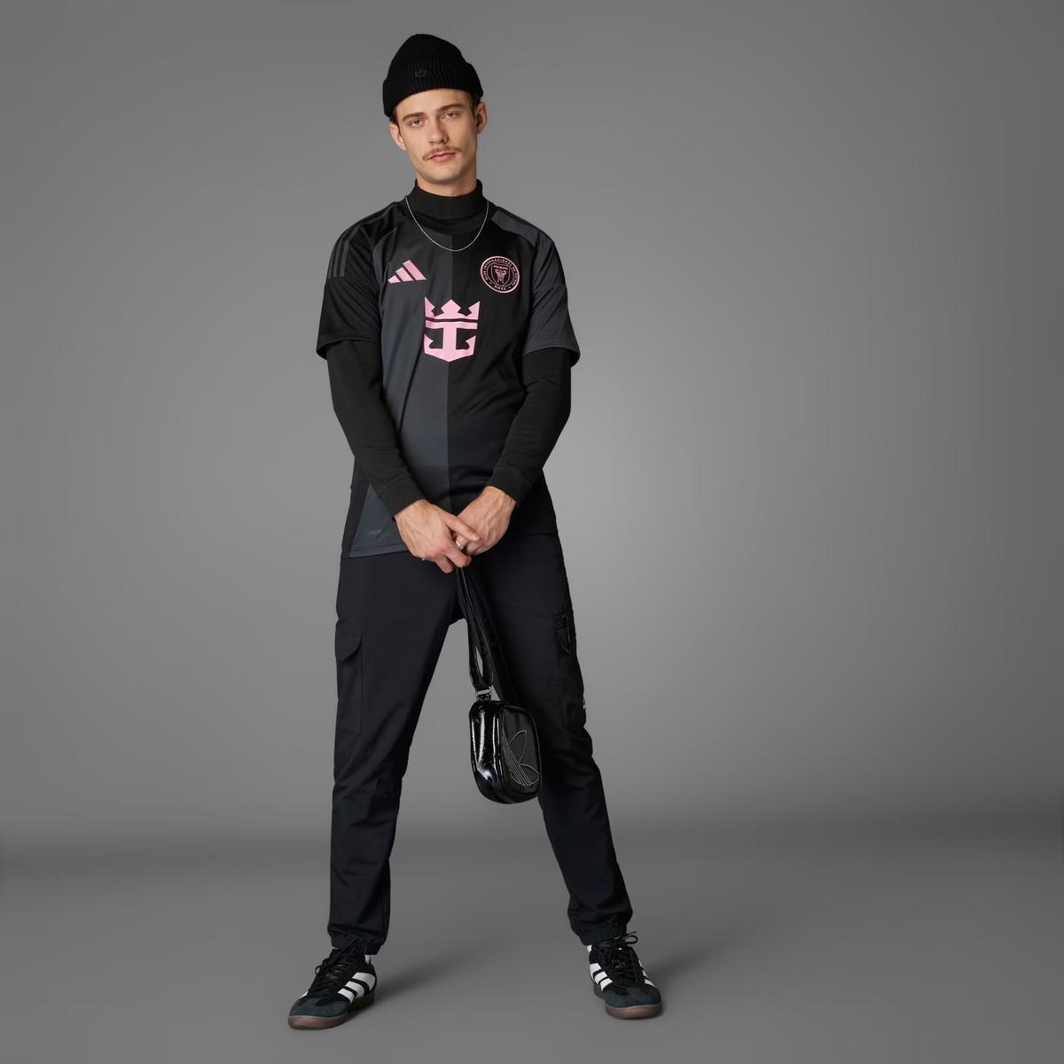 product/a/d/adidas_ji9124_black_10.jpg
