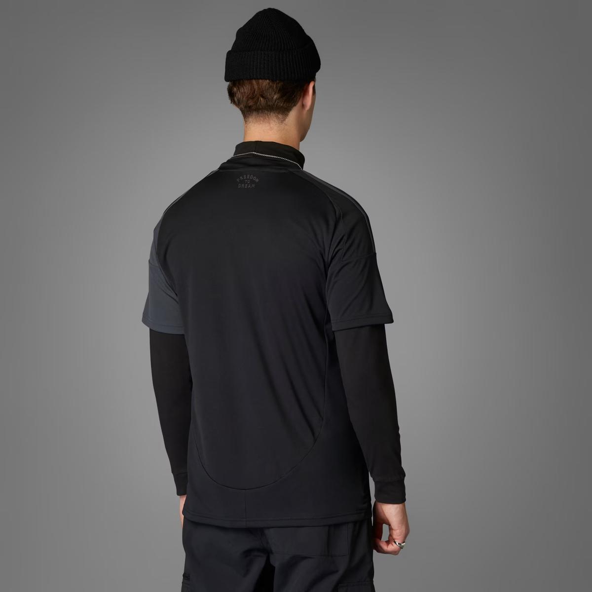product/a/d/adidas_ji9124_black_4.jpg