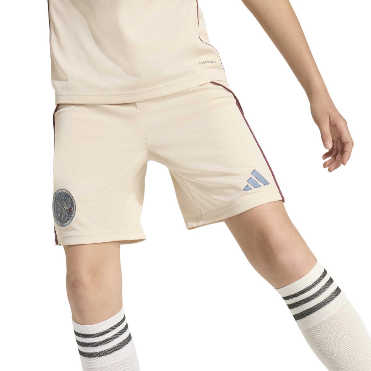 product/a/d/adidas_ji9574_6_apparel_on_model_detail_view_2_white.jpg