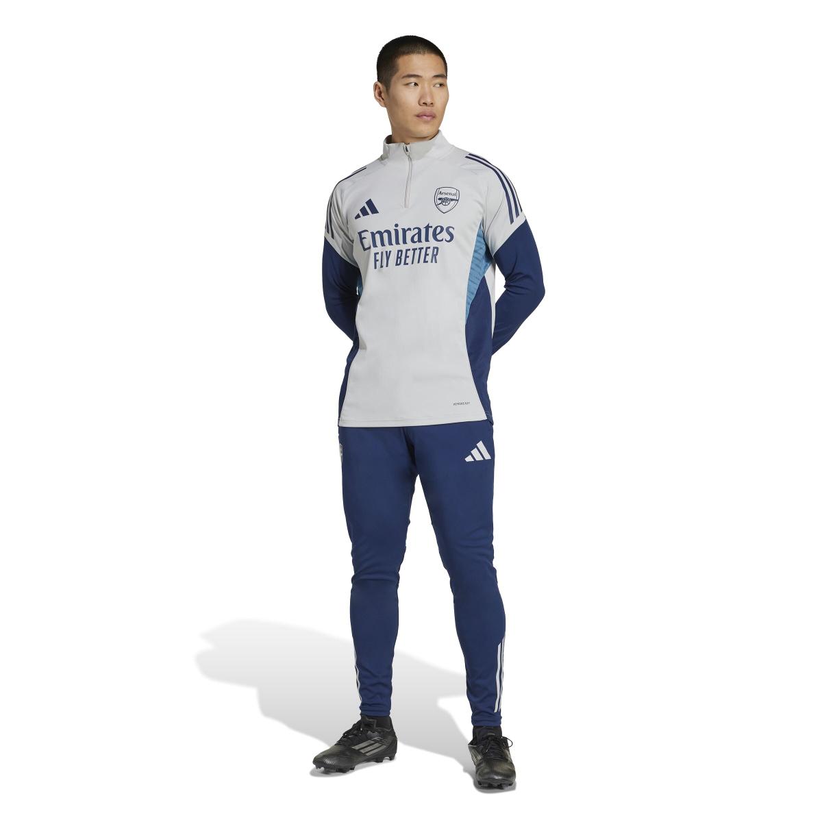 product/a/d/adidas_jj1816_5_apparel_on_model_standard_outfit_view_white.jpg