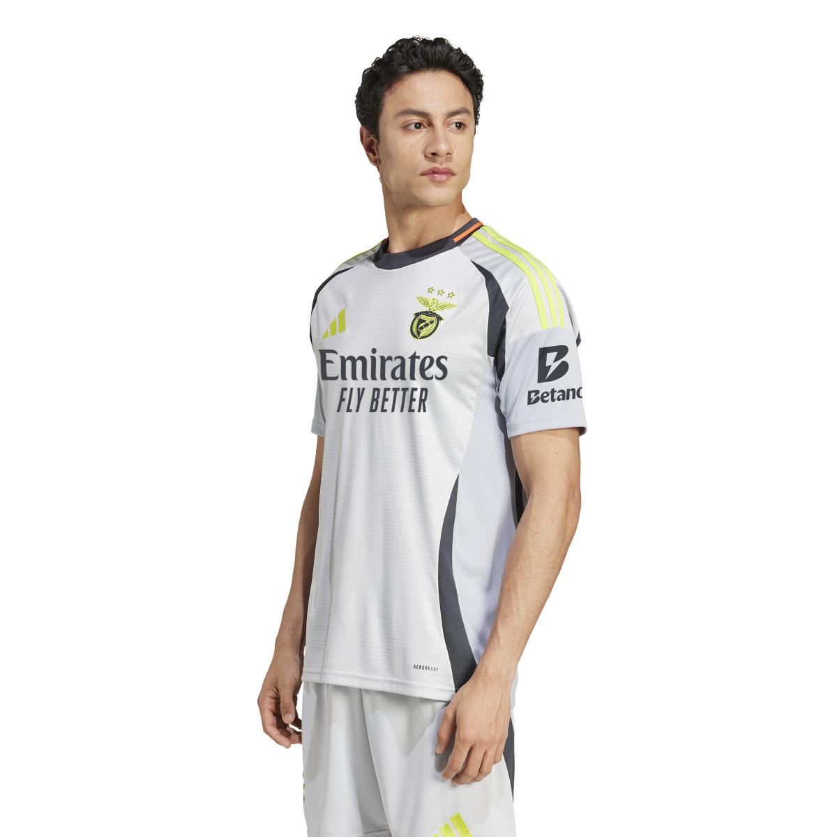product/a/d/adidas_jj5114_4_apparel_on_model_standard_view_white.jpg