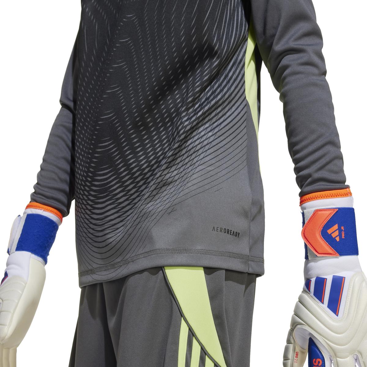 product/a/d/adidas_jn2019_grefiv_14.jpg