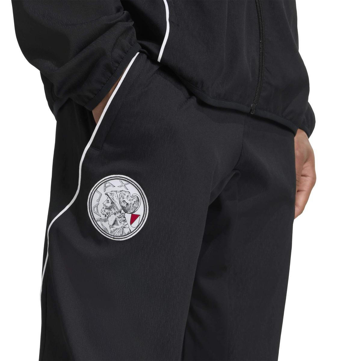 product/a/d/adidas_jp1758_6_apparel_on_model_detail_view_1_white.jpg