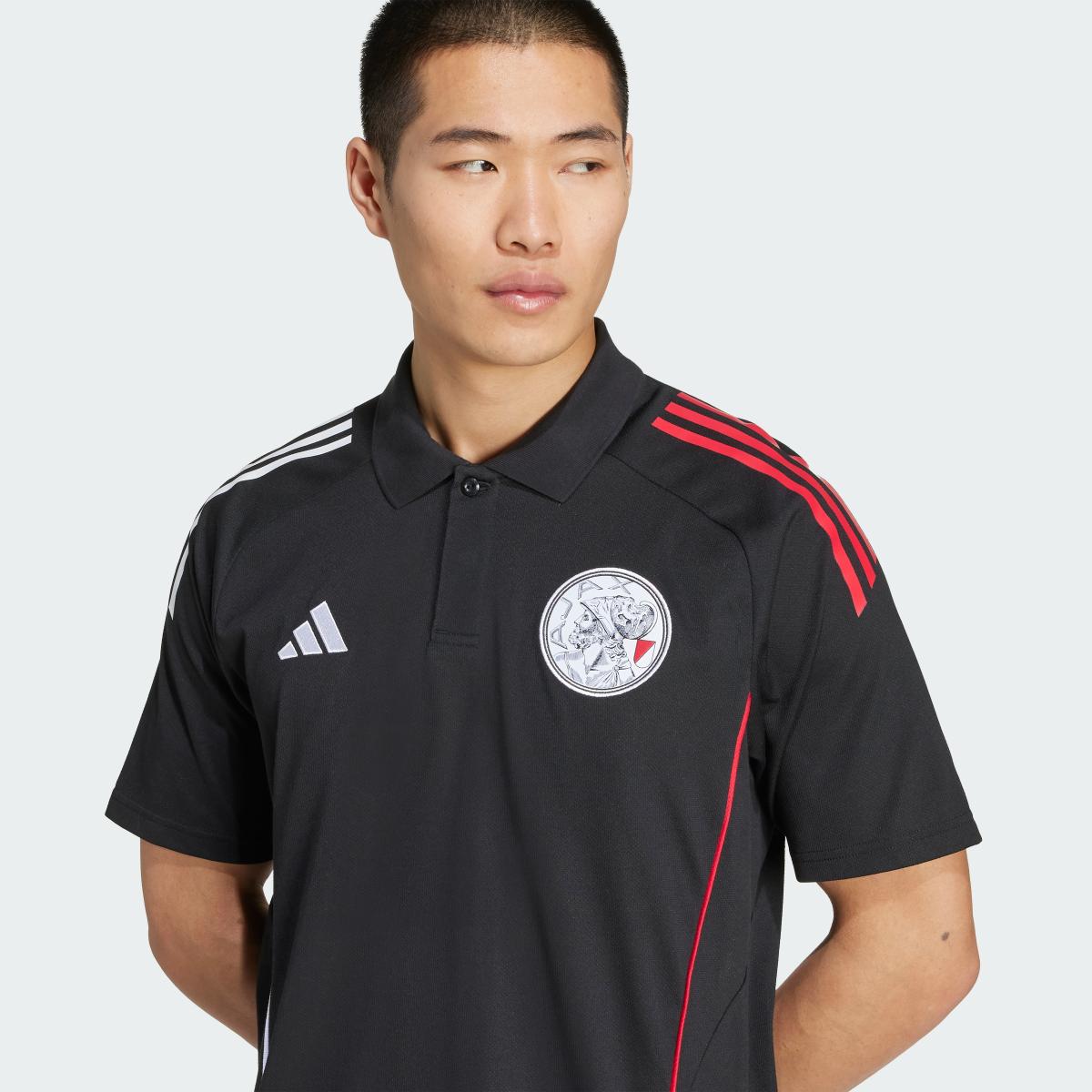 product/a/d/adidas_jp1761_black-white-bolred_7.jpg