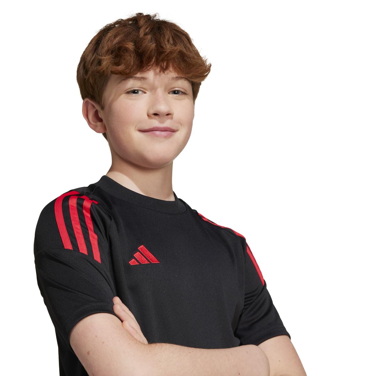 product/a/d/adidas_jp2496_black-purrub_7.jpg