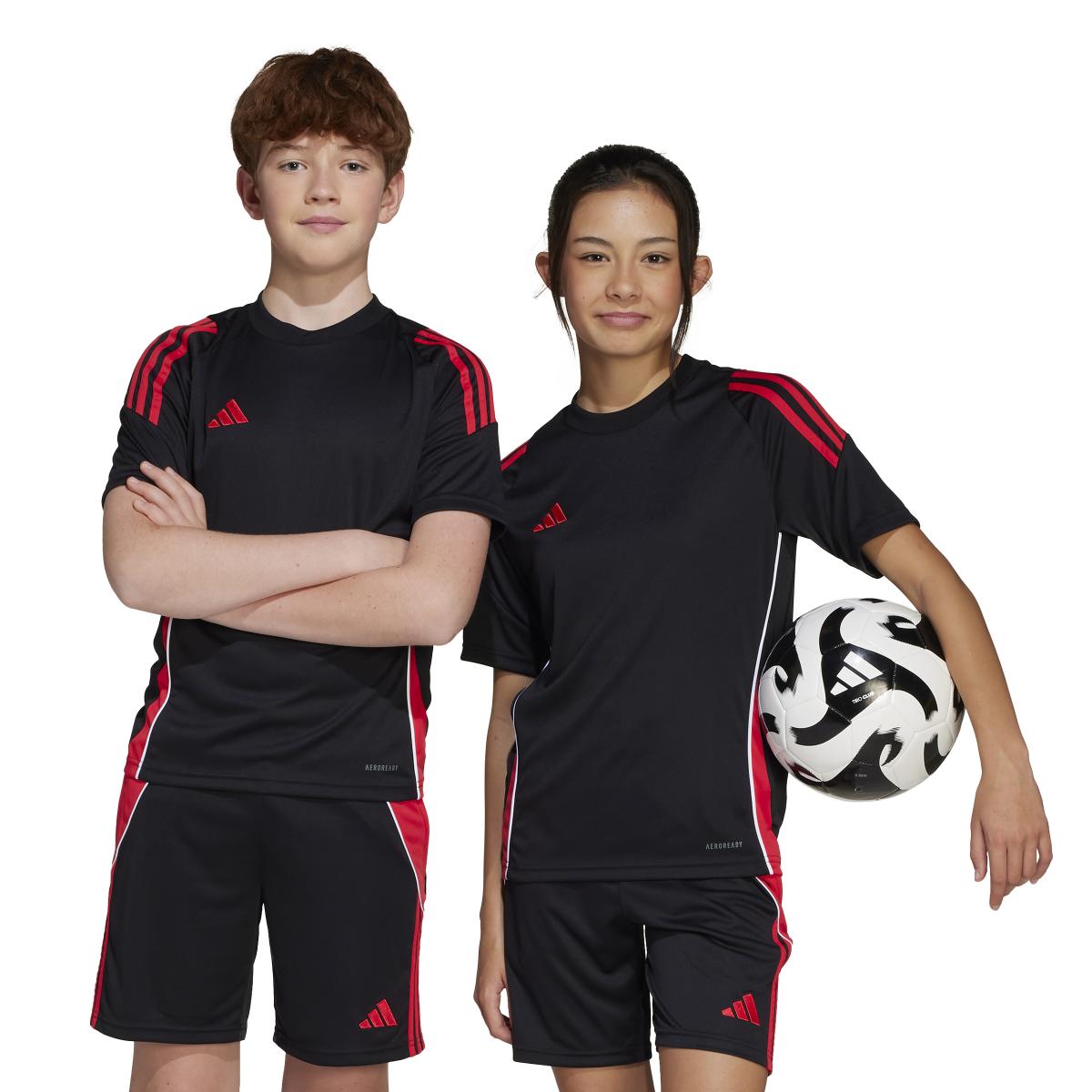 product/a/d/adidas_jp2496_black-purrub_9.jpg