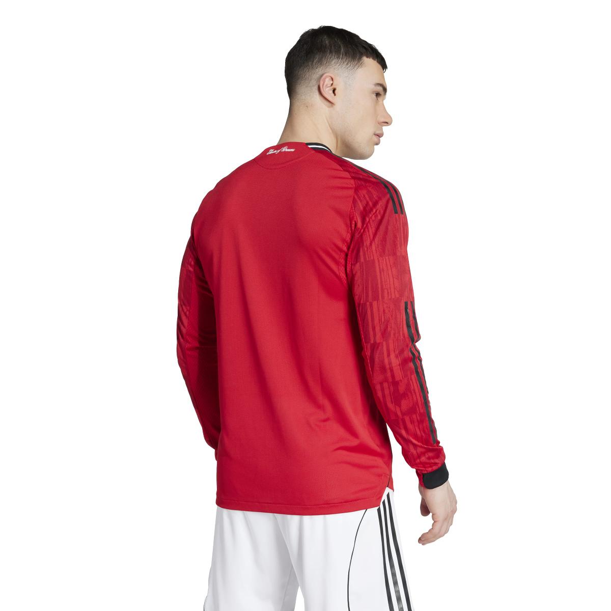 product/a/d/adidas_jp3022_4_apparel_on_model_back_view_white.jpg