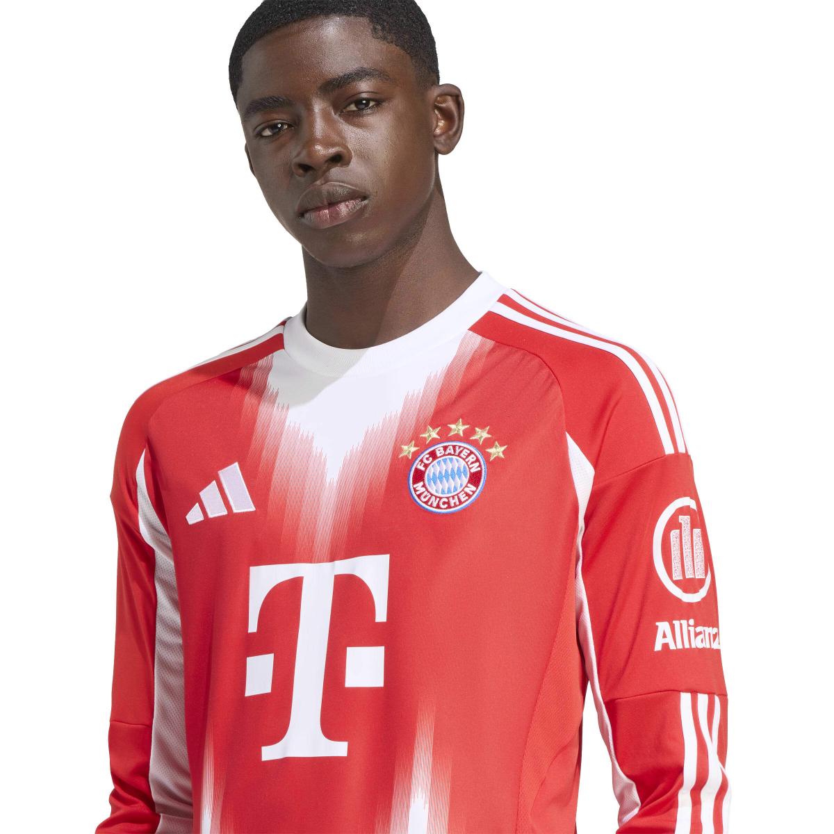 product/a/d/adidas_jp3689_7_apparel_on_model_detail_view_2_white.jpg