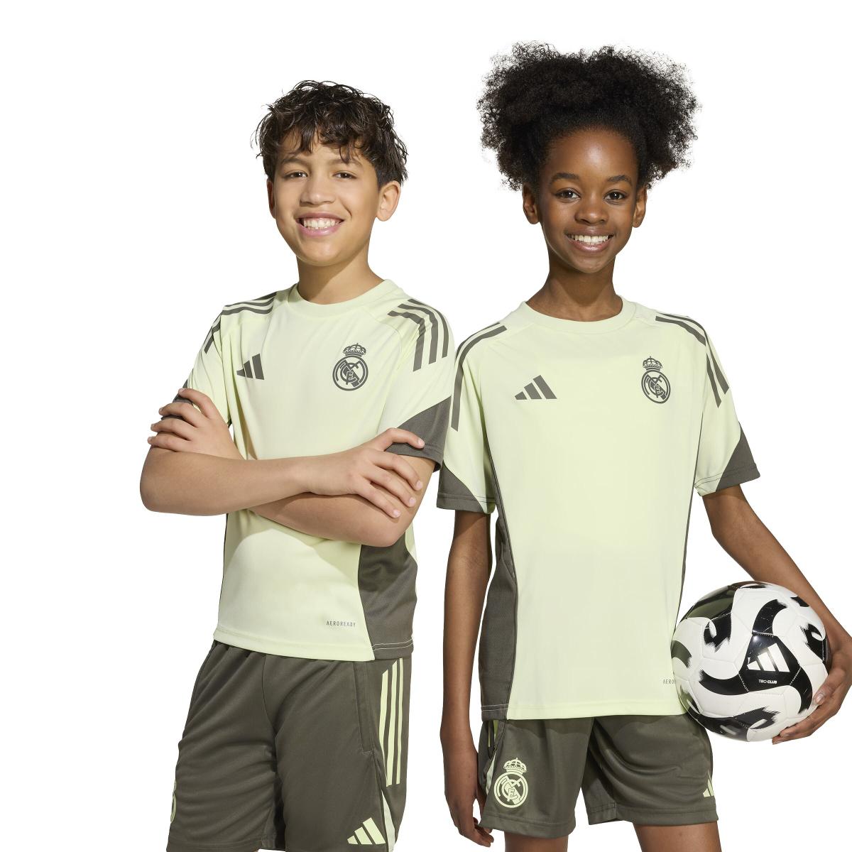 product/a/d/adidas_jp3976_7_apparel_on_model_standard_unisex_pair_shot_white.jpg