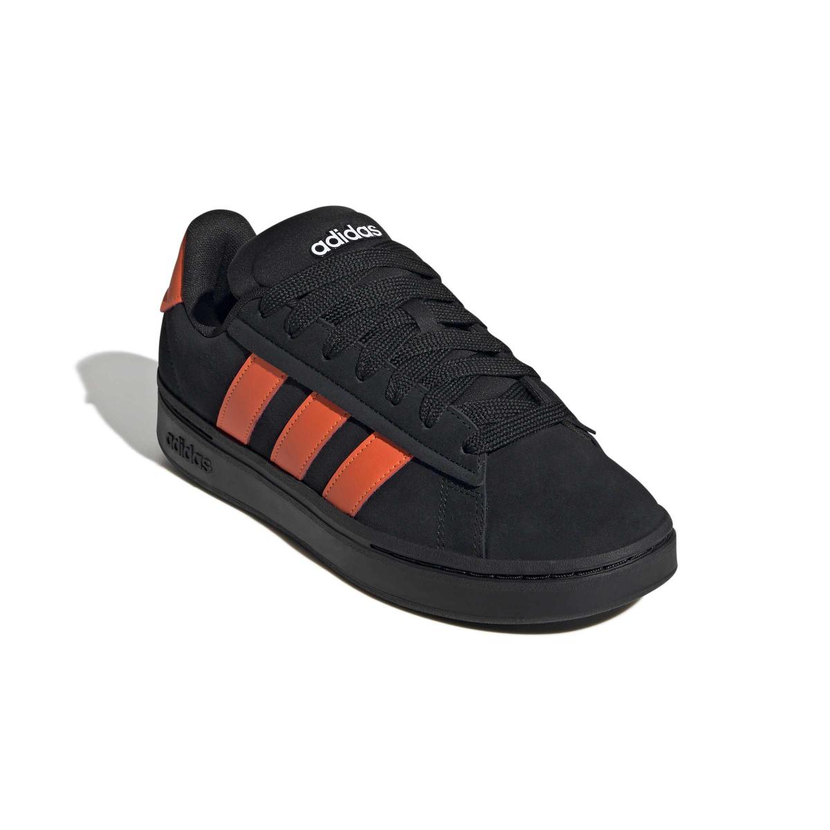 product/a/d/adidas_jp7532_6_footwear_photography_front_lateral_top_view_white-nw091625.jpg