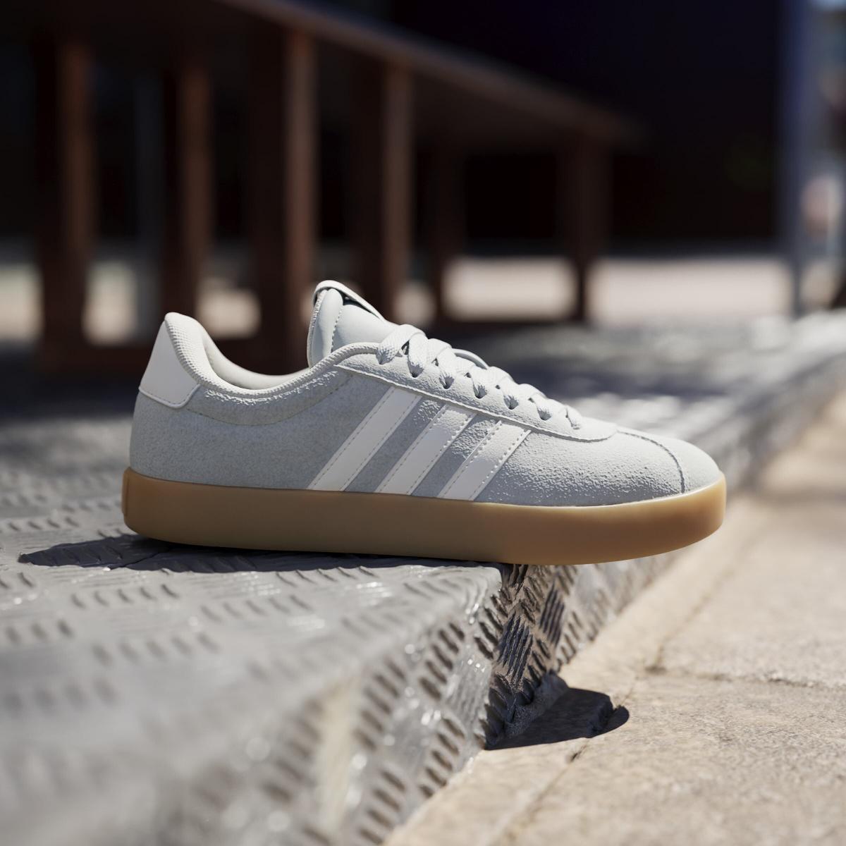 product/a/d/adidas_jp7539_16_footwear_photography_heromrktng_view_3-nw091625.jpg