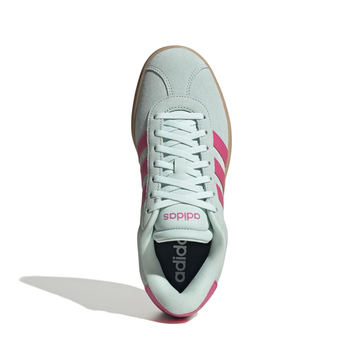 product/a/d/adidas_jp7628_3_footwear_photography_top_portrait_view_white-nw091625.jpg