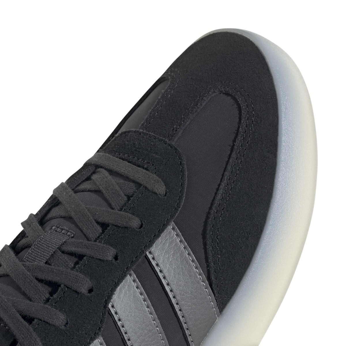 product/a/d/adidas_jp9671_9_footwear_photography_detail_view_2_white-nw091625.jpg