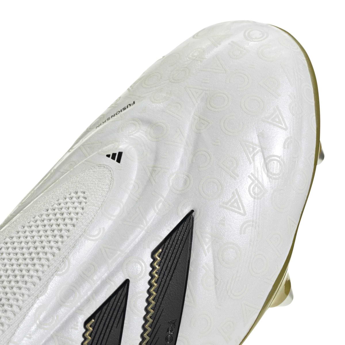 product/a/d/adidas_jq1778_7_footwear_photography_detail_view_1_white-nw091625.jpg