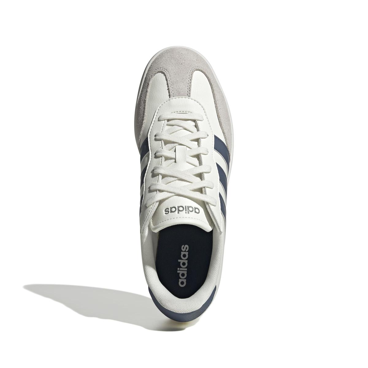 product/a/d/adidas_jr1318_3_footwear_photography_top_portrait_view_white-nw091625.jpg
