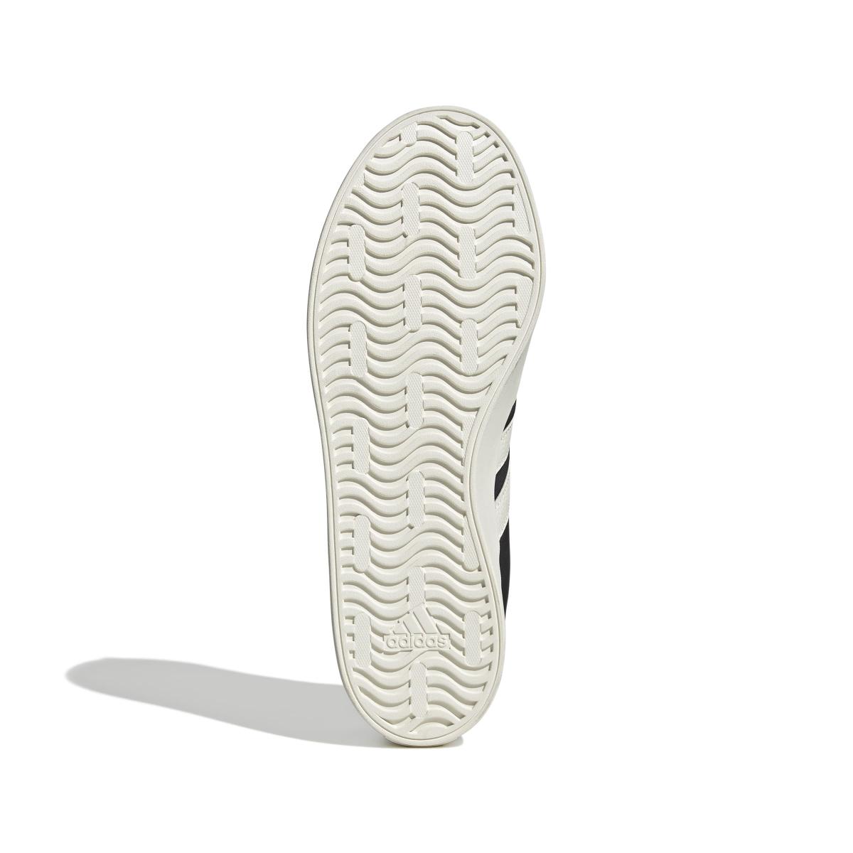 product/a/d/adidas_jr2339_4_footwear_photography_bottom_view_white-nw091625.jpg