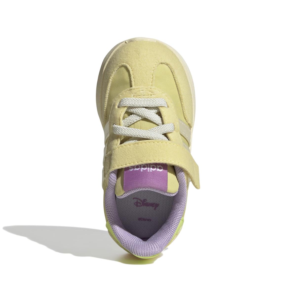 product/a/d/adidas_jr4928_3_footwear_photography_top_portrait_view_white-nw091725.jpg