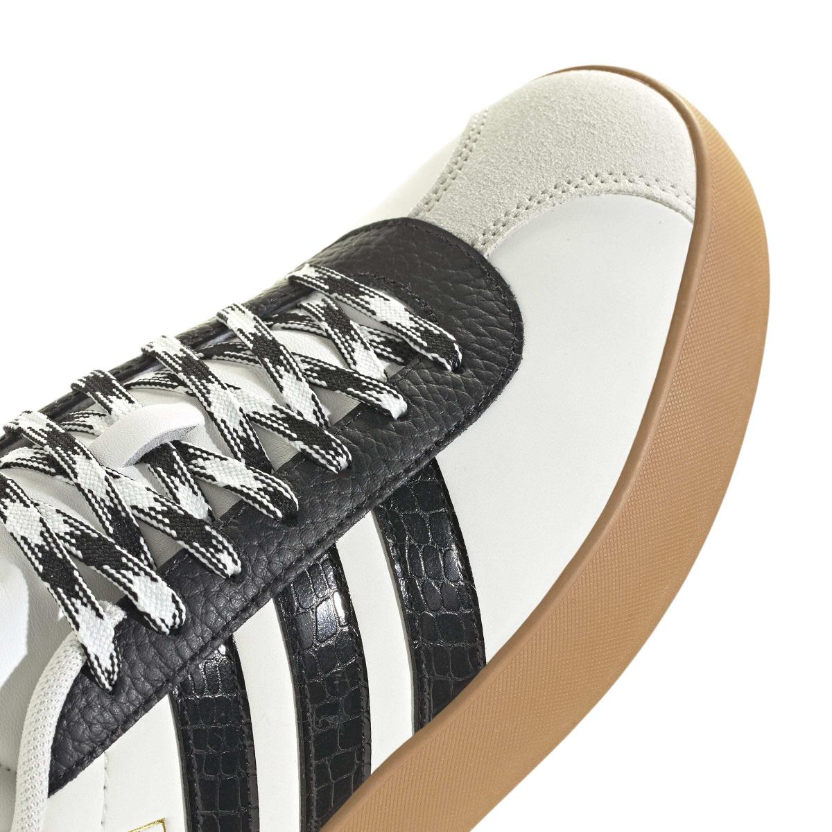 product/a/d/adidas_jr8603_9_footwear_photography_detail_view_2_white-nw091725.jpg