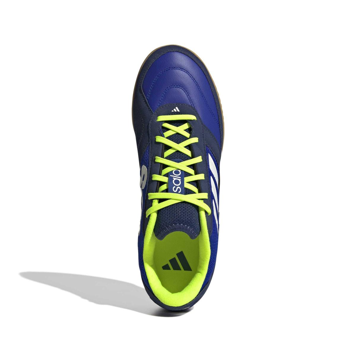 product/a/d/adidas_js0653_2_footwear_photography_top_portrait_view_white-nw091725.jpg