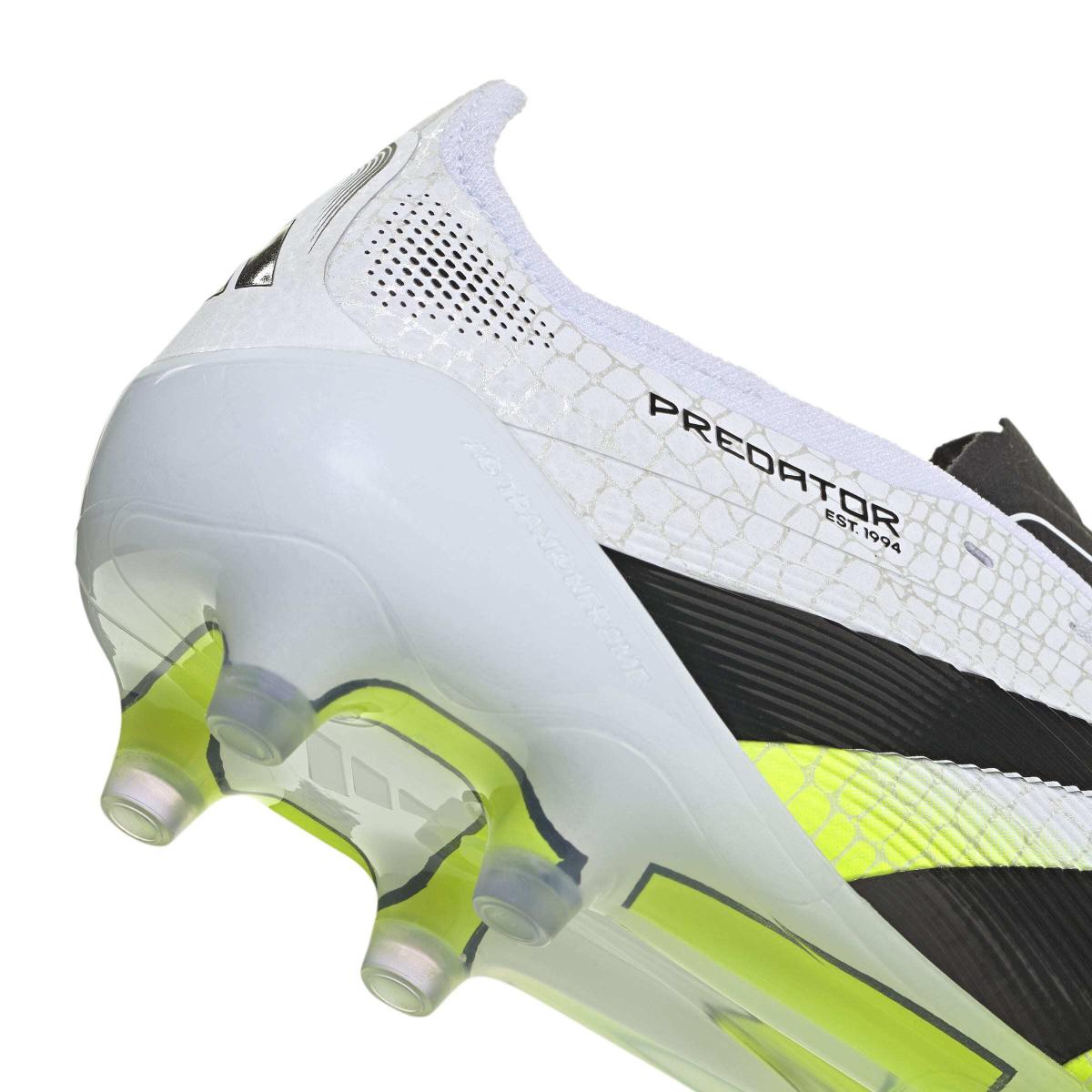 product/a/d/adidas_js0946_7_footwear_photography_detail_view_1_white-nw091725.jpg