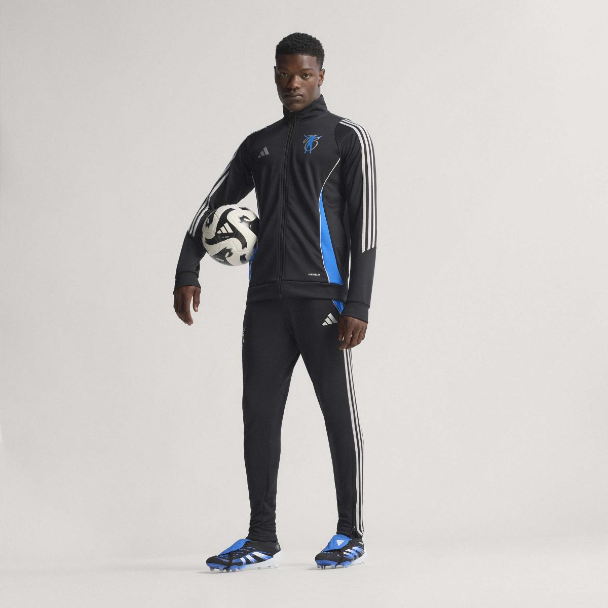 product/a/d/adidas_js3106_14_footwear_photography_descmrktng_view_1.jpg