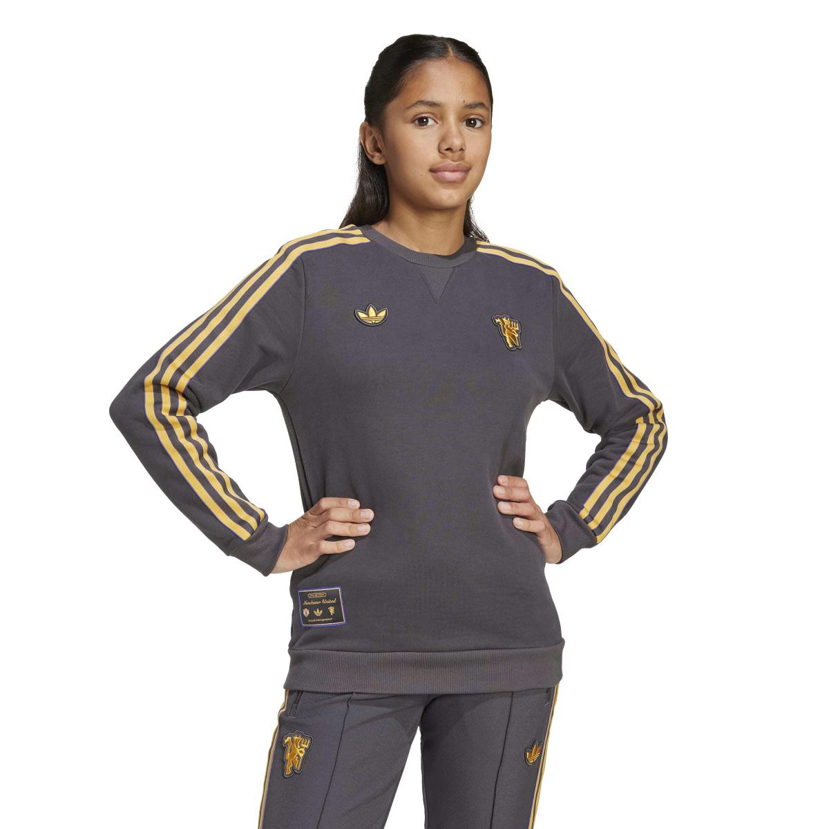 product/a/d/adidas_jy1080_2_apparel_on_model_standard_view_white.jpg