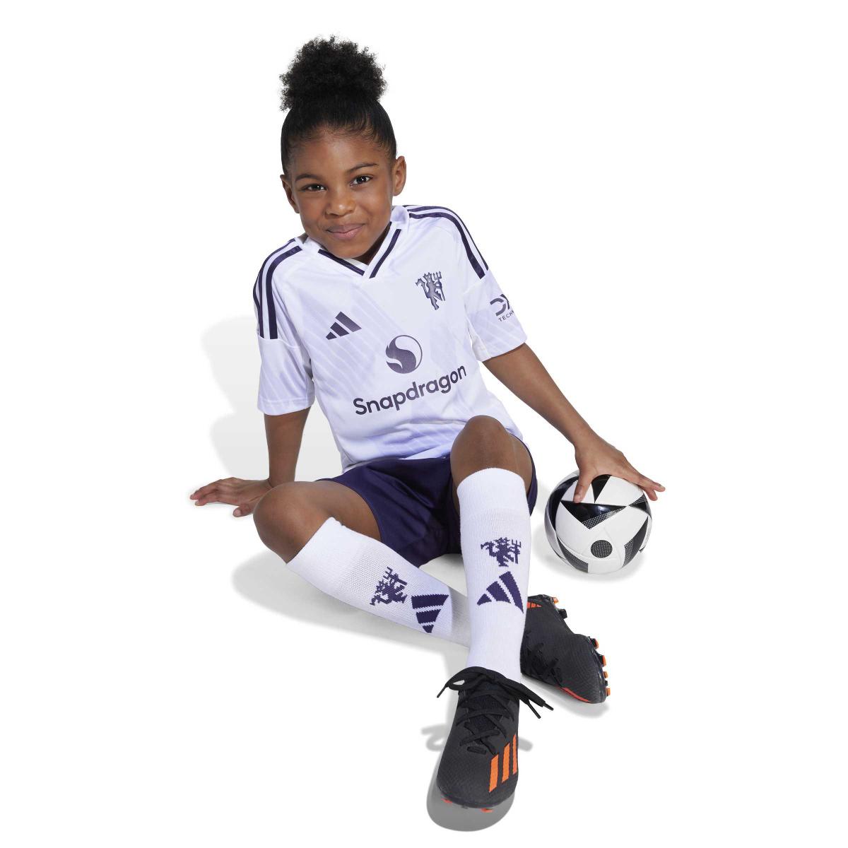 product/a/d/adidas_kc5899_9_apparel_on_model_detail_view_1_white.jpg