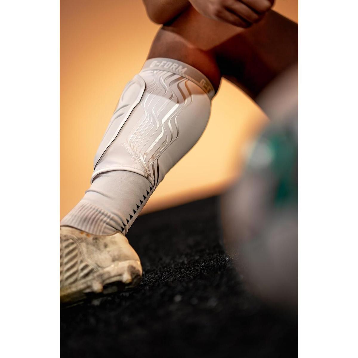 product/g/-/g-form_vsc041591543_white-platinum_2.jpg