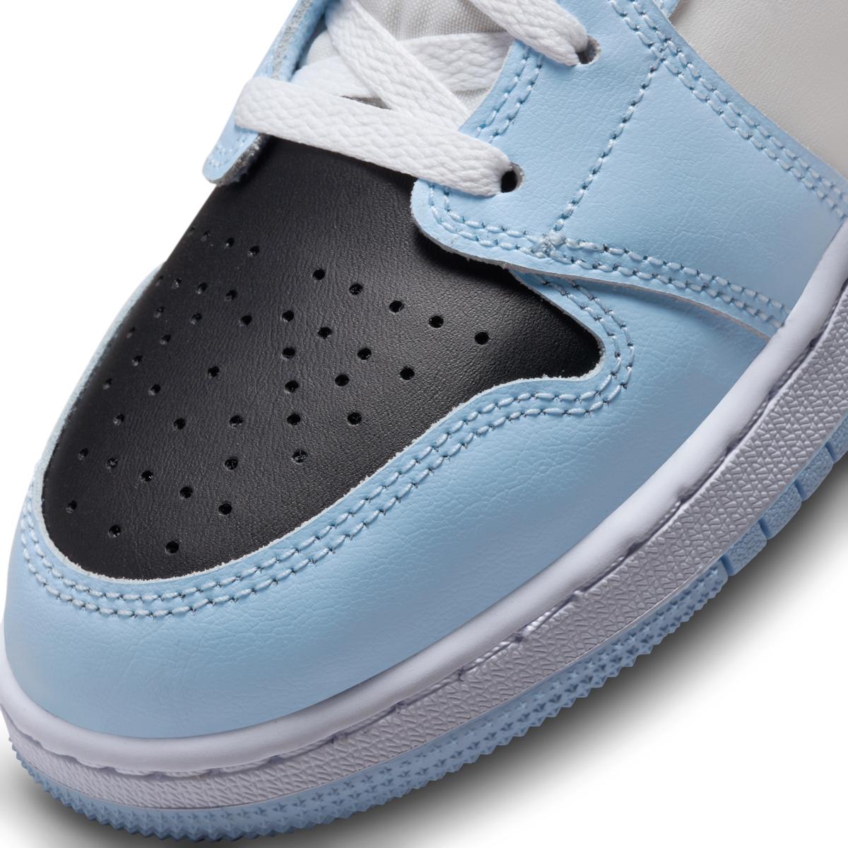 product/n/i/nike_555112-401-phsyd001.jpg