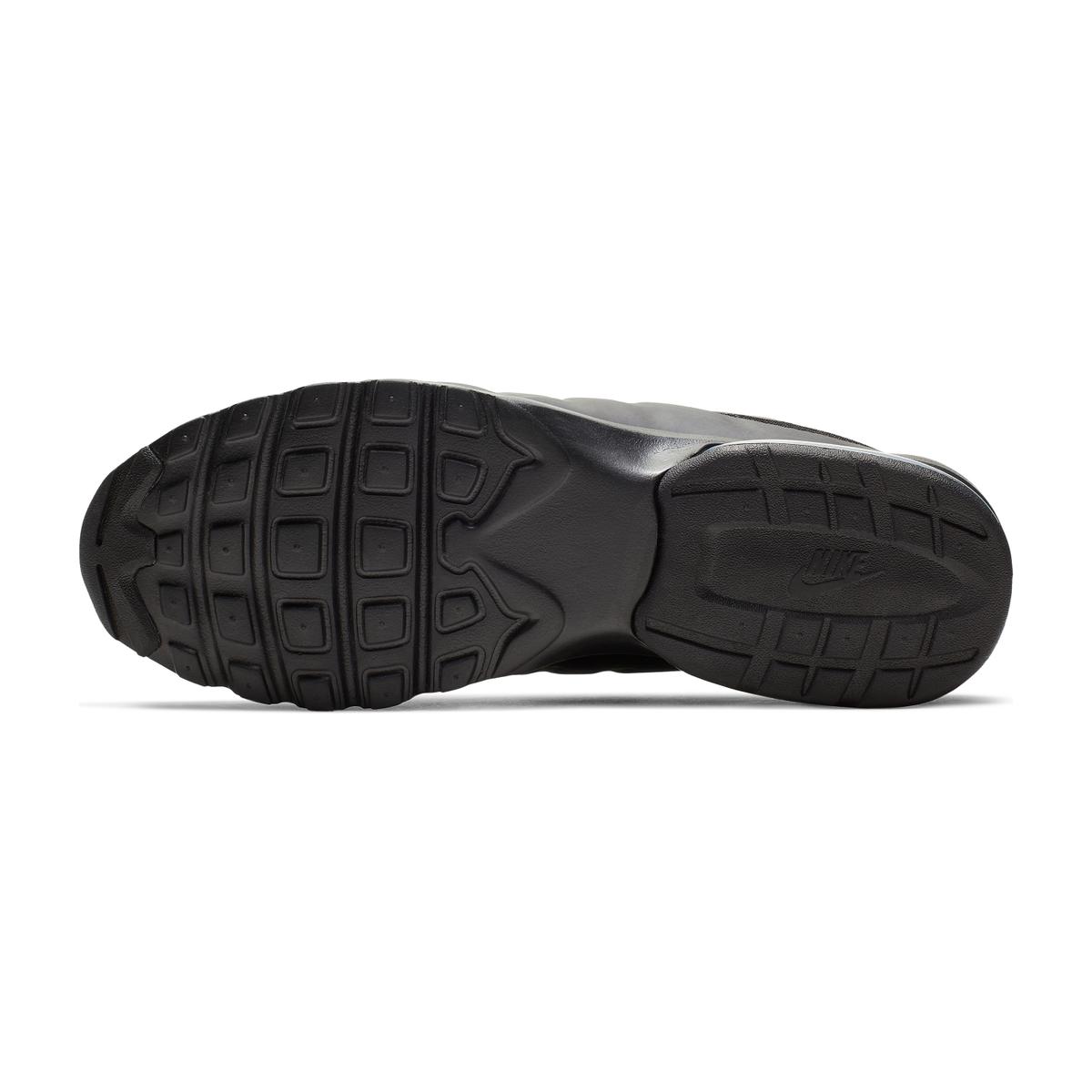 product/n/i/nike_749680-001-phsuh000.jpg