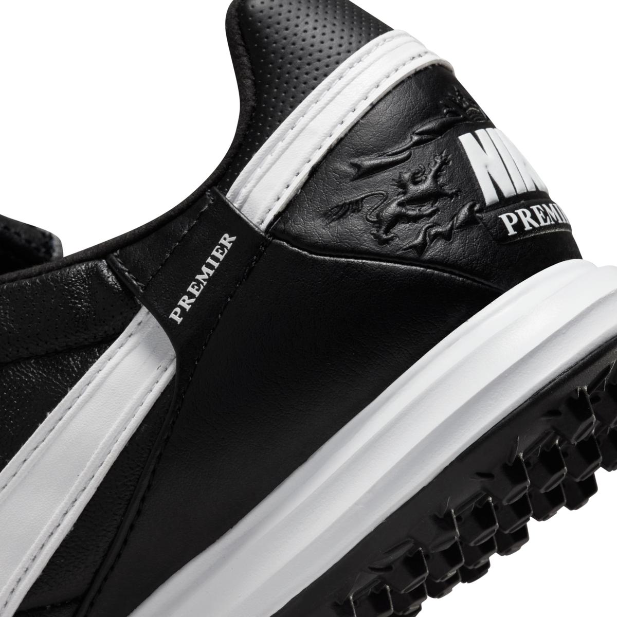 product/n/i/nike_at6178-010_8000.jpg