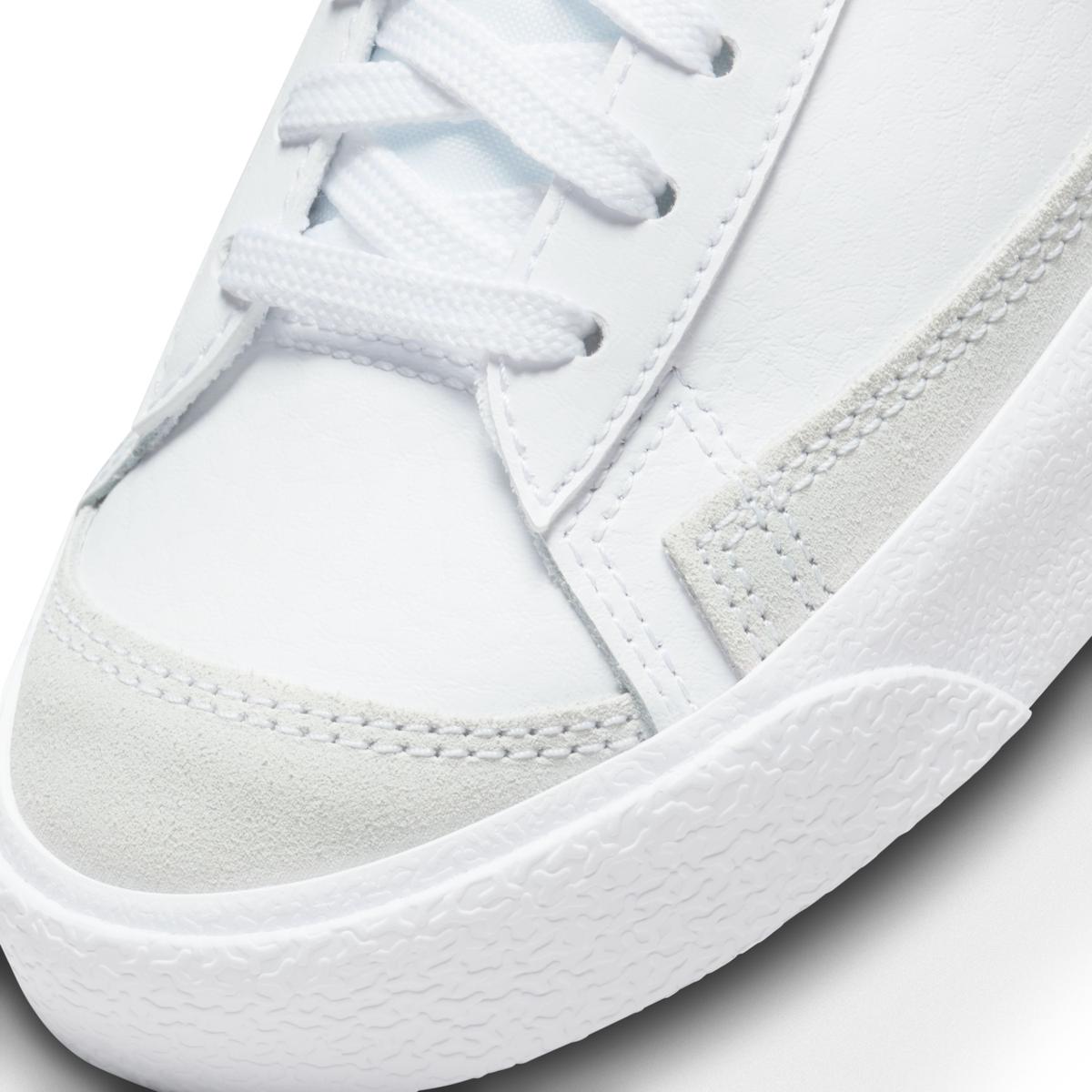 product/n/i/nike_da4086-100-phsyd001_new.jpg