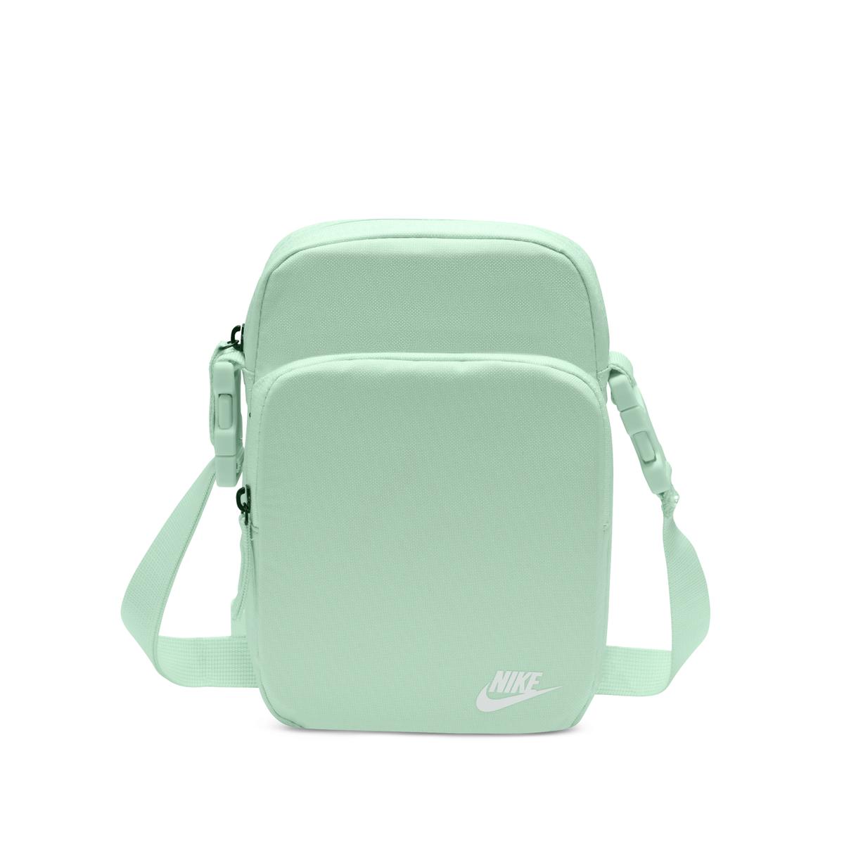 product/n/i/nike_db0456-353_mint-foam-mint-foam-summit-white_4.jpg