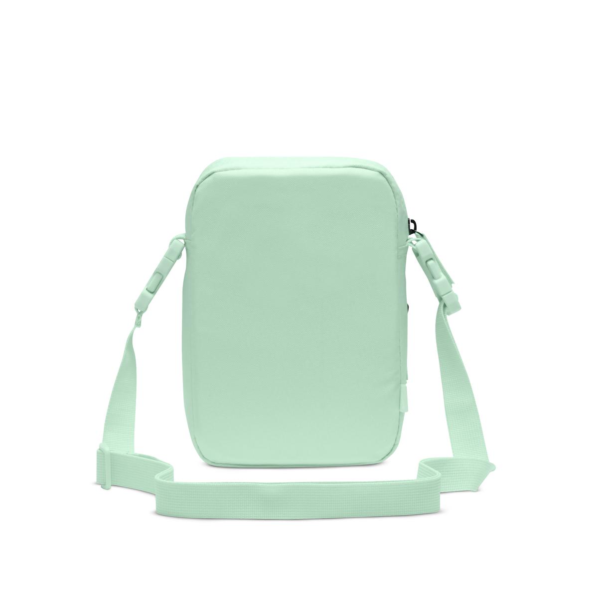 product/n/i/nike_db0456-353_mint-foam-mint-foam-summit-white_7.jpg
