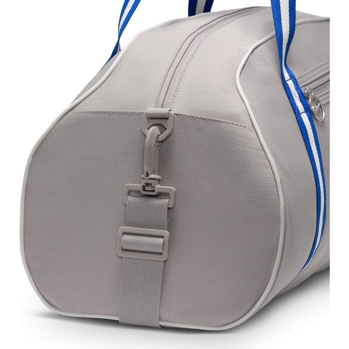 product/n/i/nike_dh6863-009-phsyd005.jpg