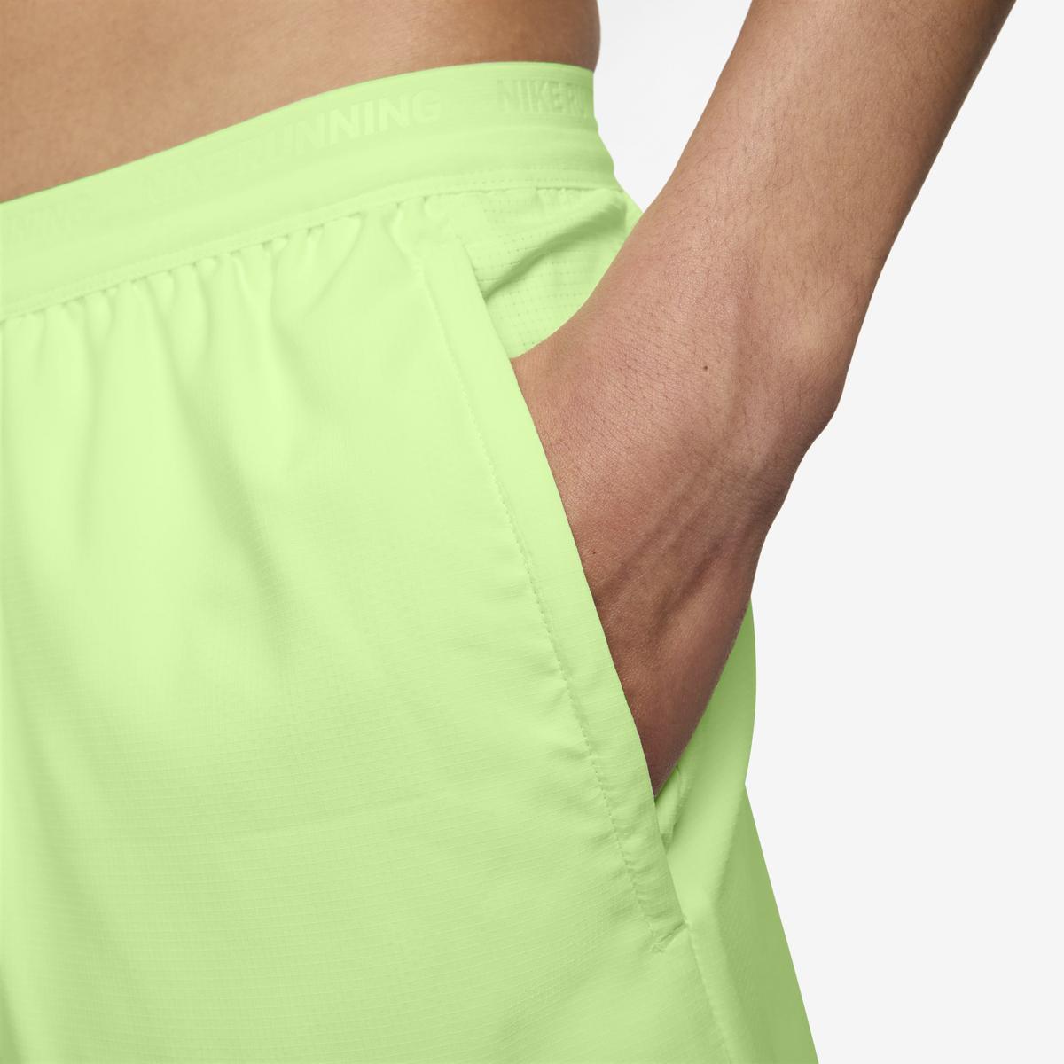 product/n/i/nike_dm4755-701_barely-volt-barely-volt-reflective-silv_14.jpg