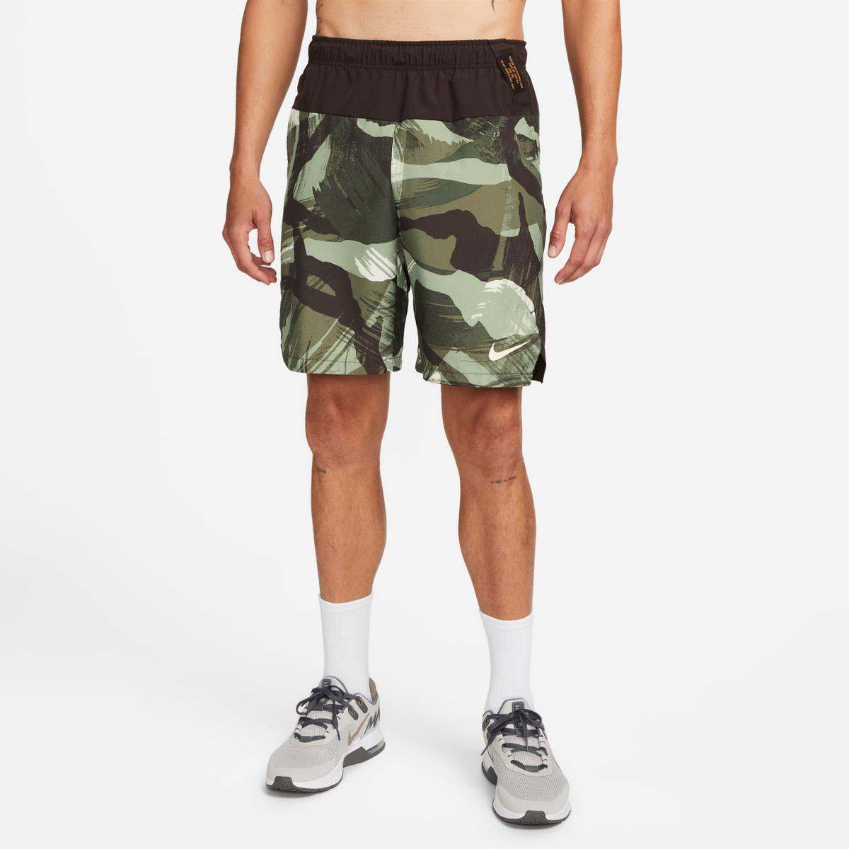 product/n/i/nike_dq4797-386-phsfm001.jpg
