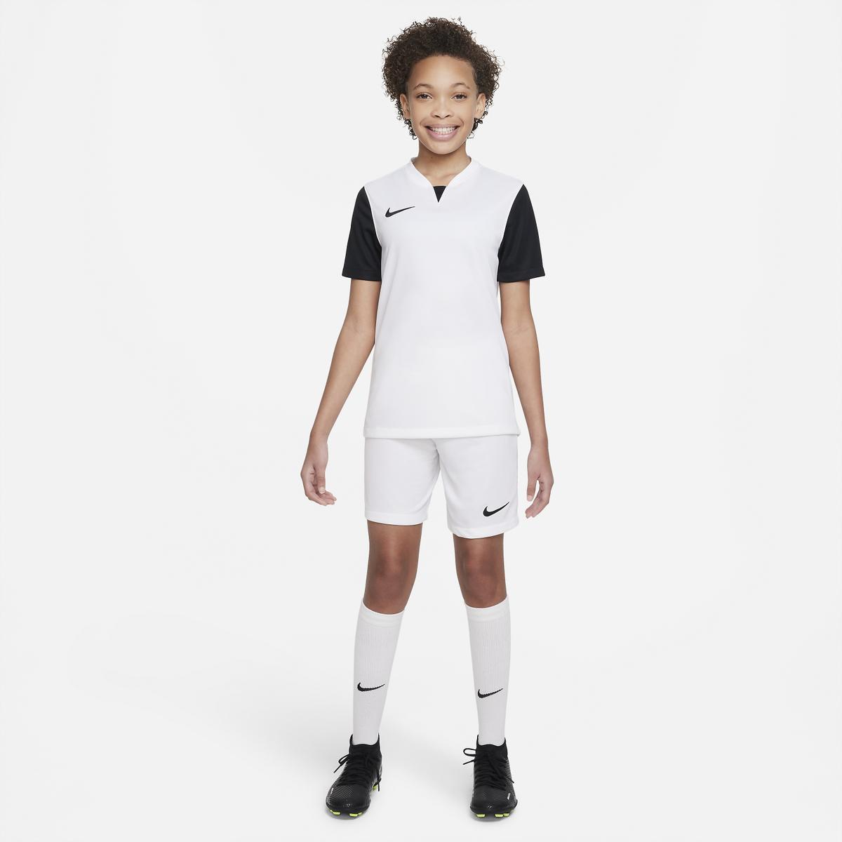 product/n/i/nike_dr0942-100_i.jpg
