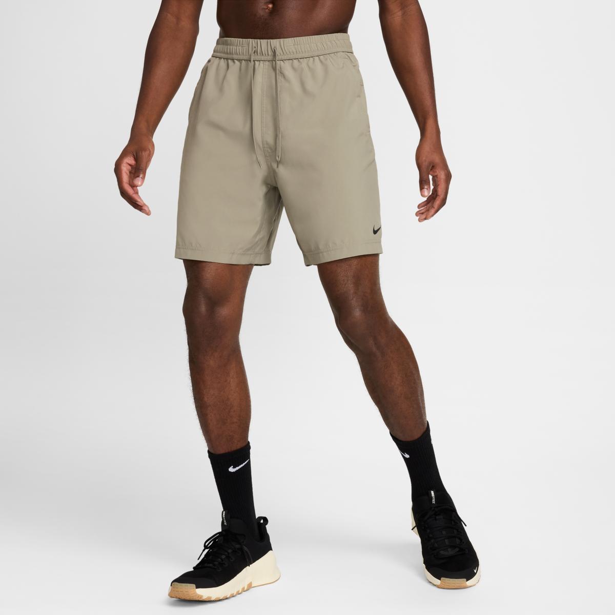 product/n/i/nike_dv9857-320-phsfm001.jpg